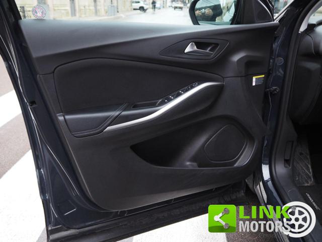 OPEL Grandland X usata, con Sensori di parcheggio anteriori