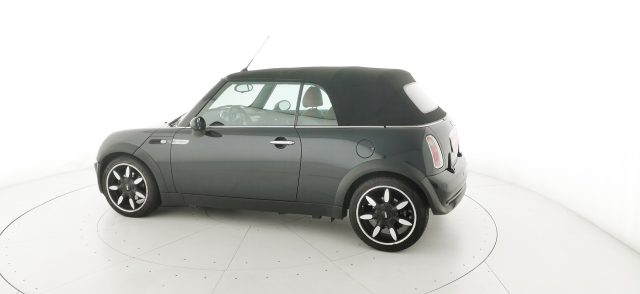 MINI Cabrio usata, con Sensori di parcheggio posteriori
