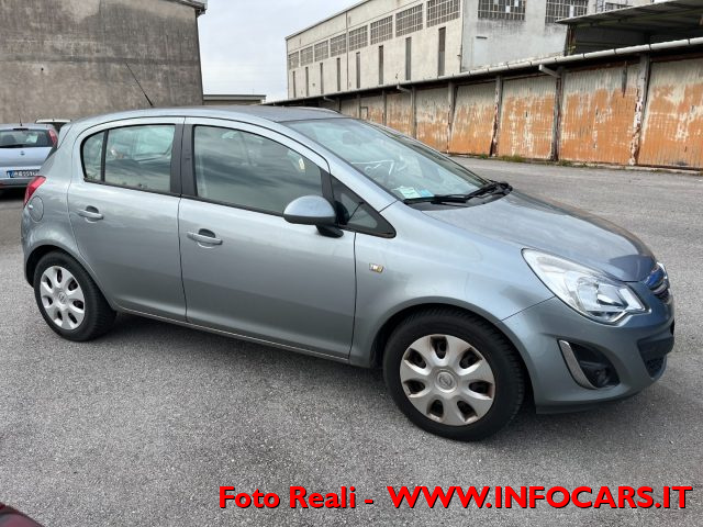 OPEL Corsa usata, con ESP