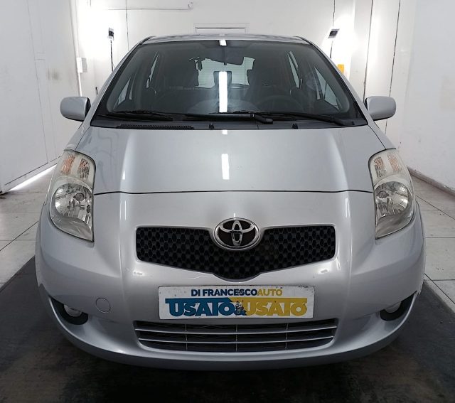 TOYOTA Yaris usata, con Fendinebbia