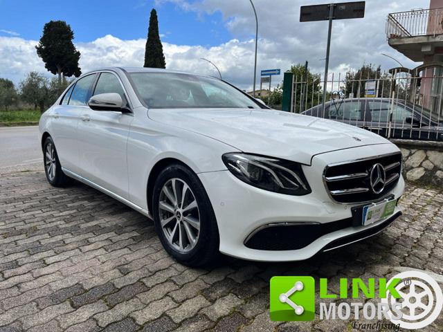 MERCEDES-BENZ E 200 usata, con Autoradio
