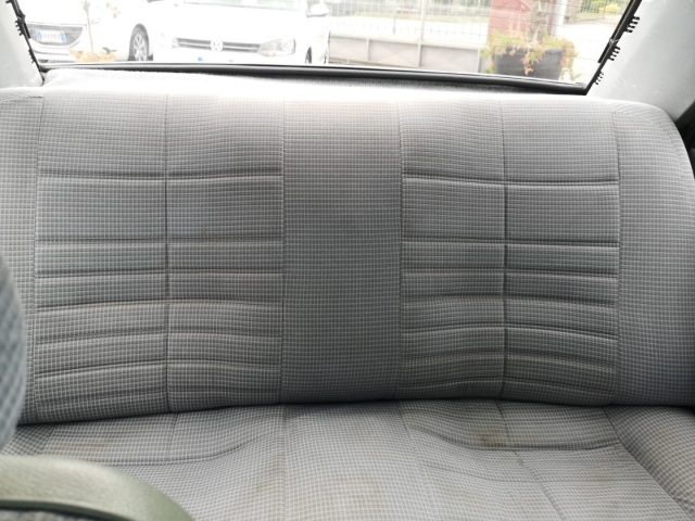 PEUGEOT 305 usata 8
