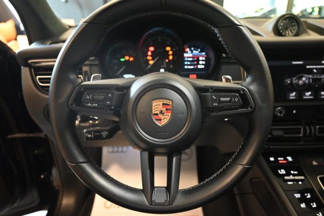 PORSCHE Macan usata 231