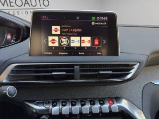 PEUGEOT 3008 usata, con Sistema di navigazione