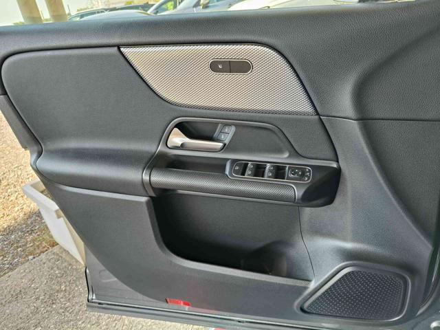 MERCEDES-BENZ GLA 200 usata, con Cruise Control