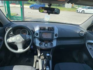 TOYOTA RAV 4 MY23 usata, con Controllo automatico clima