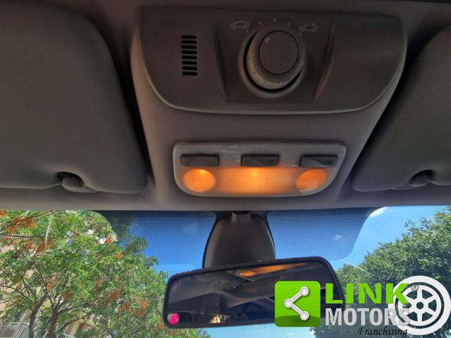 RENAULT Megane usata, con Climatizzatore automatico, 2 zone