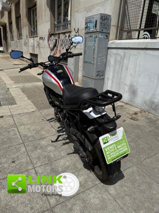 YAMAHA XSR 700 usata 3
