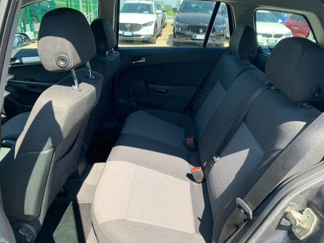OPEL Astra usata, con Climatizzatore