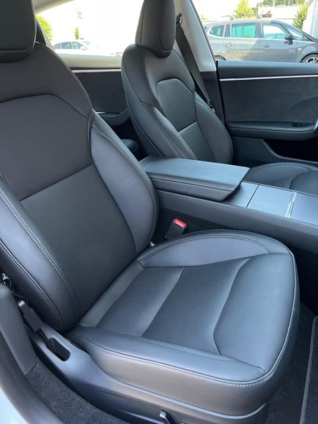 TESLA Model 3 usata, con Cronologia tagliandi