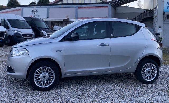 LANCIA Ypsilon usata, con Airbag