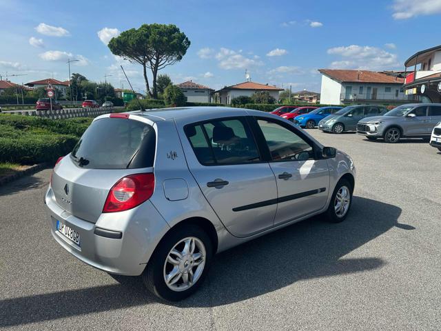 RENAULT Clio usata, con Alzacristalli elettrici