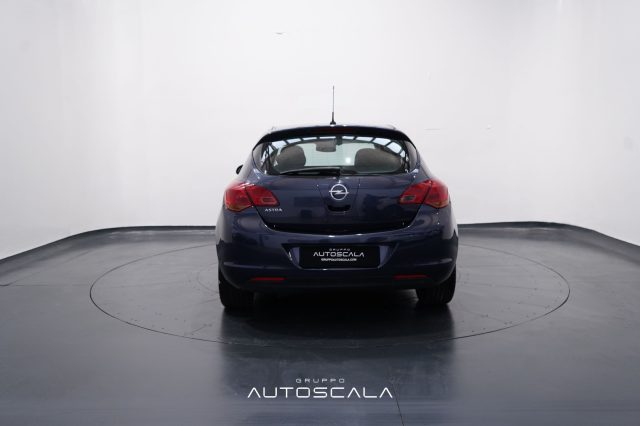 OPEL Astra usata, con Alzacristalli elettrici