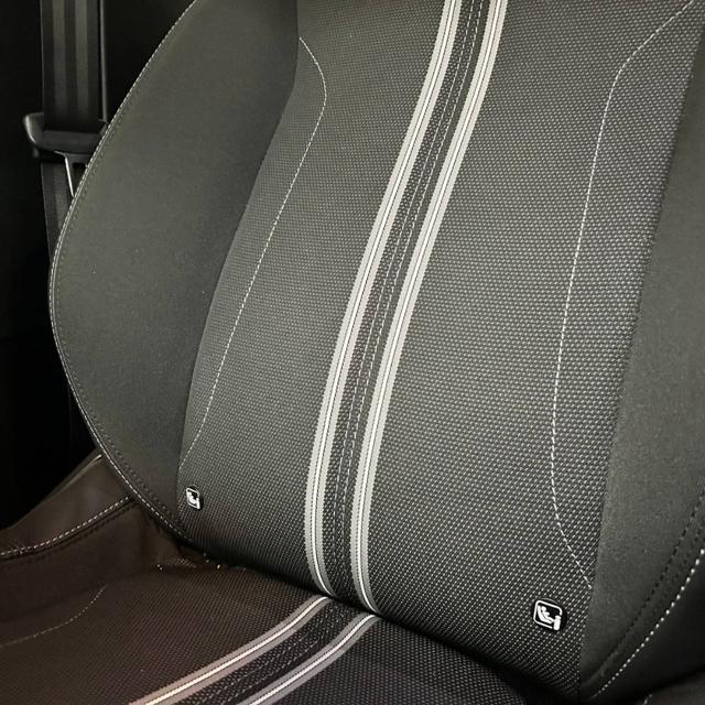 OPEL Corsa usata, con Climatizzatore