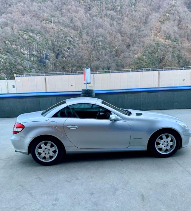 MERCEDES-BENZ SLK 200 usata, con Alzacristalli elettrici