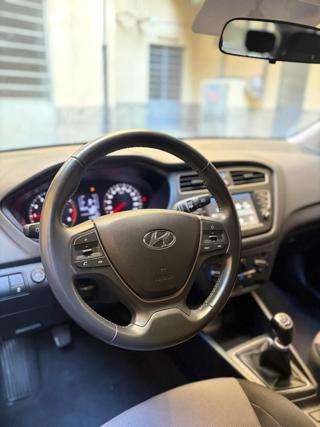 HYUNDAI i20 usata, con Airbag Passeggero