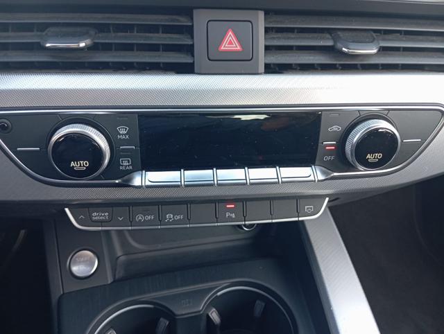 AUDI A4 usata, con Park Distance Control