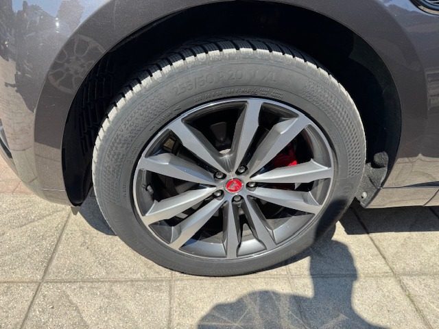 JAGUAR F-Pace usata, con Autoradio