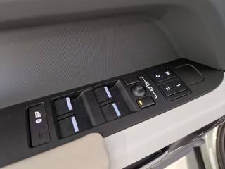 LAND ROVER Defender usata, con Trazione integrale