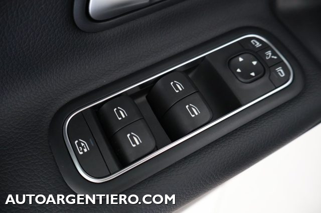 MERCEDES-BENZ A 180 usata, con Chiusura centralizzata