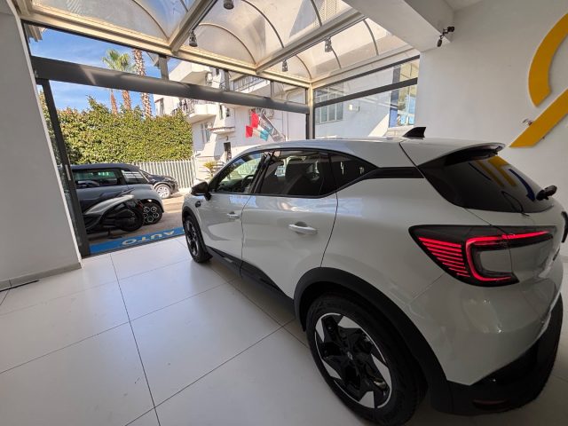 RENAULT Captur usata, con USB