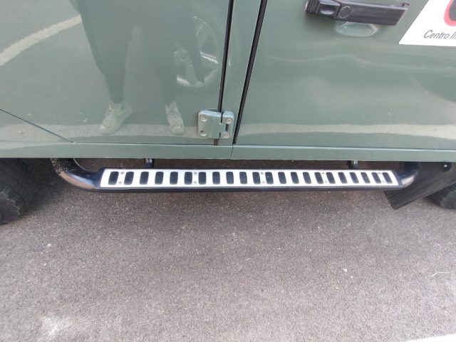 LAND ROVER Defender usata 21