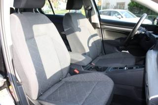 VOLKSWAGEN Golf usata, con Fari LED