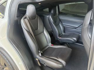 TESLA Model X usata, con Boardcomputer