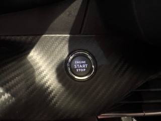 PEUGEOT 208 usata, con Volante in pelle