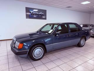 MERCEDES-BENZ E 220 usata, con Airbag