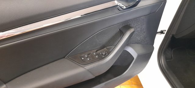 SKODA Octavia usata, con Autoradio digitale