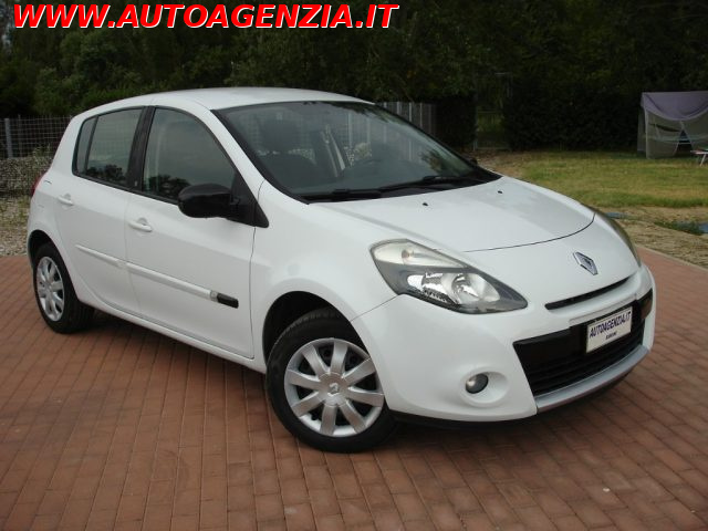 RENAULT Clio usata 0