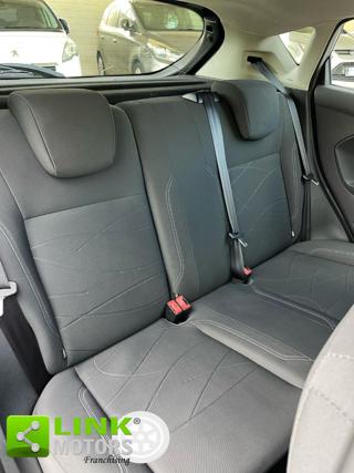 FORD Fiesta usata, con Specchietti laterali elettrici