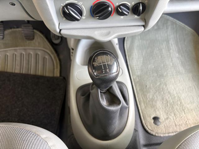 RENAULT Kangoo usata, con MP3