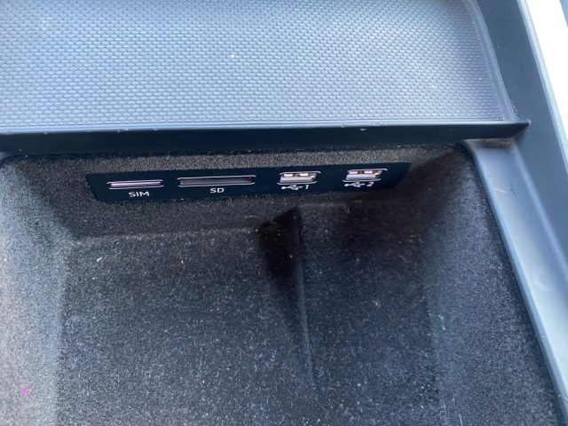 AUDI Q8 usata, con Volante in pelle