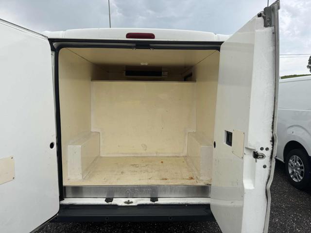 PEUGEOT Boxer usata, con Servosterzo