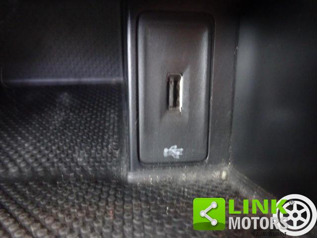 VOLKSWAGEN Golf usata, con Sensore di pioggia