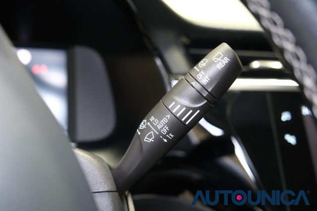 OPEL Corsa usata, con Volante multifunzione