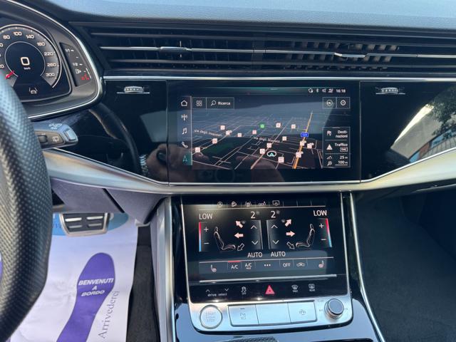AUDI Q8 usata, con Park Distance Control