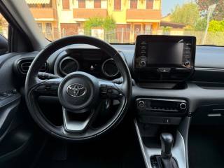 TOYOTA Yaris usata 8