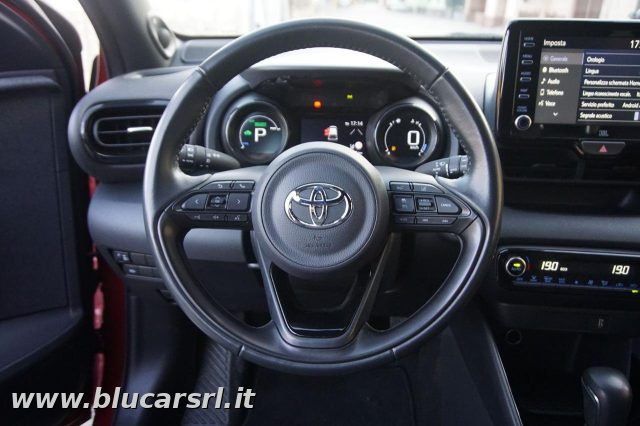 TOYOTA Yaris usata, con Telecamera per parcheggio assistito