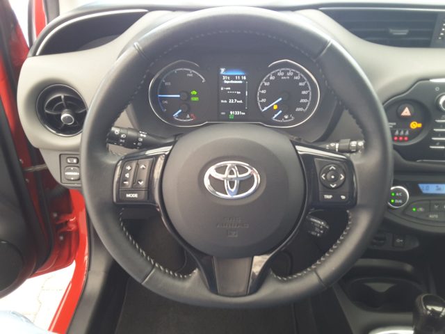 TOYOTA Yaris usata, con Boardcomputer