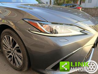 LEXUS ES 300 usata, con Controllo elettronico della corsia