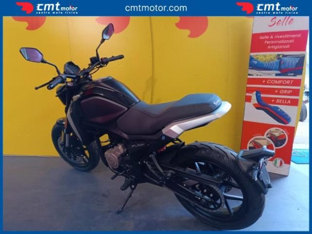 OTHERS-ANDERE OTHERS-ANDERE usata 0