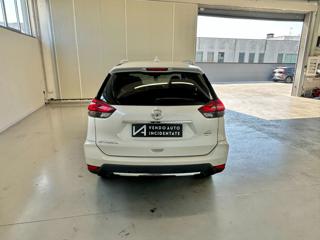NISSAN X-Trail usata, con Autoradio