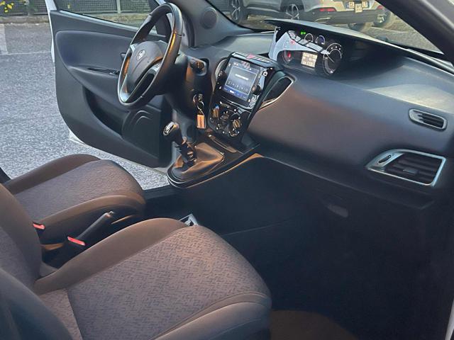 LANCIA Ypsilon usata, con Chiusura centralizzata