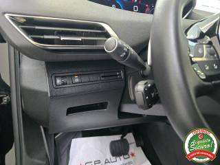 PEUGEOT 3008 usata, con Volante in pelle