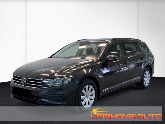 VOLKSWAGEN Passat Variant usata, con Autoradio