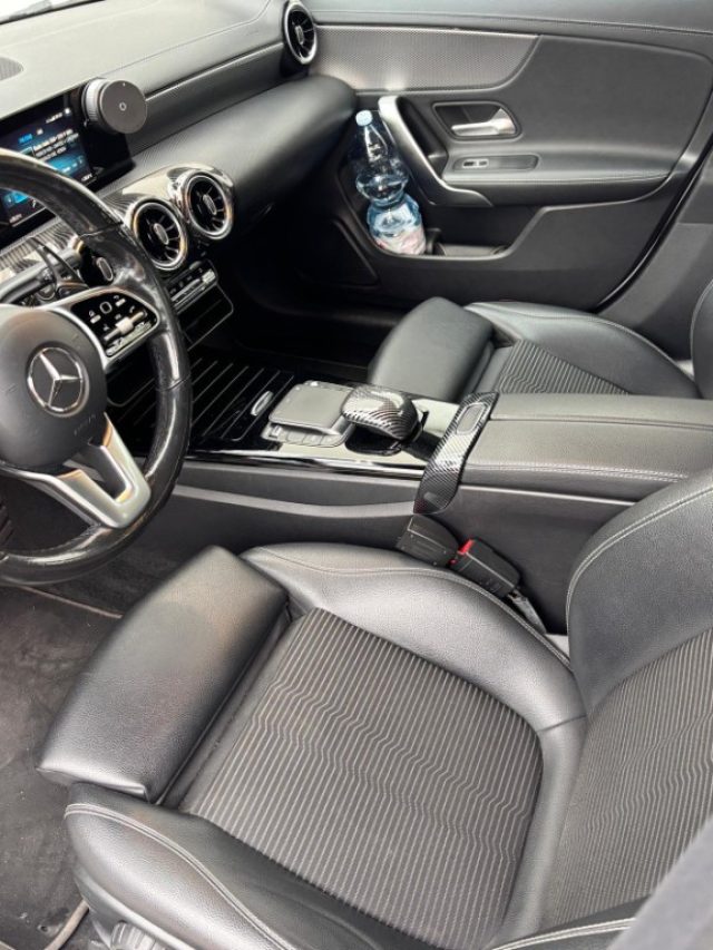 MERCEDES-BENZ CLA 200 usata, con Chiusura centralizzata