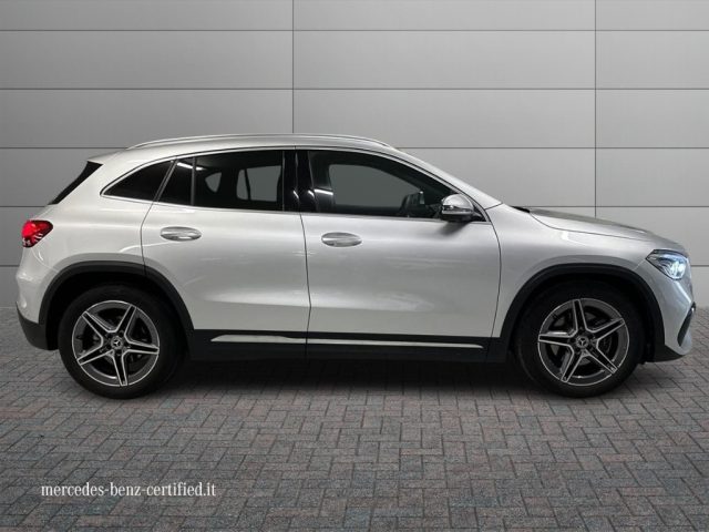 MERCEDES-BENZ GLA 200 usata, con Alzacristalli elettrici